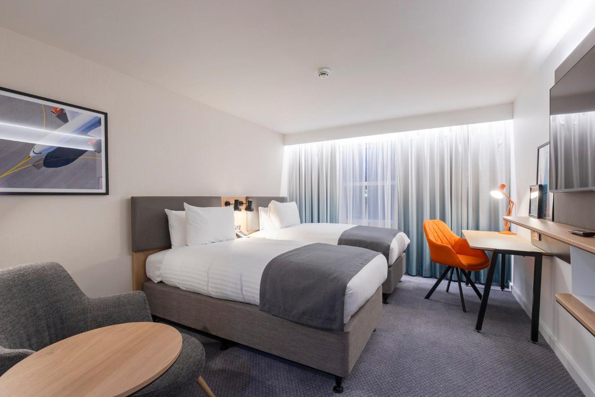 Standard Room with Two Single Beds